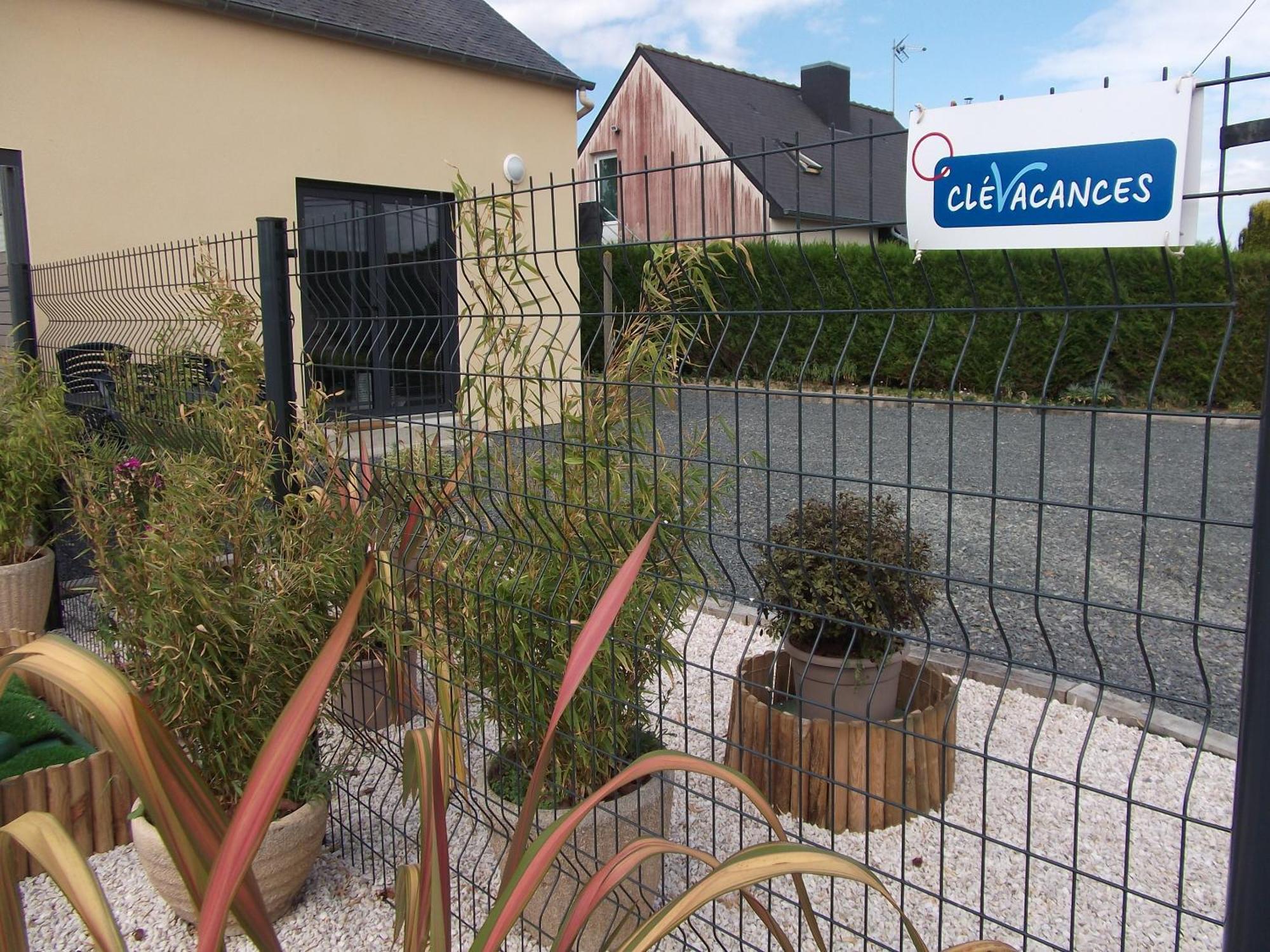 Le Logis Des Grenouilles- Gites Lamballe Exterior photo